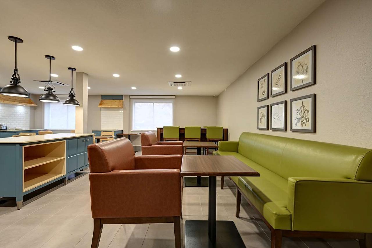 Country Inn & Suites By Radisson, Pierre, Sd Εξωτερικό φωτογραφία