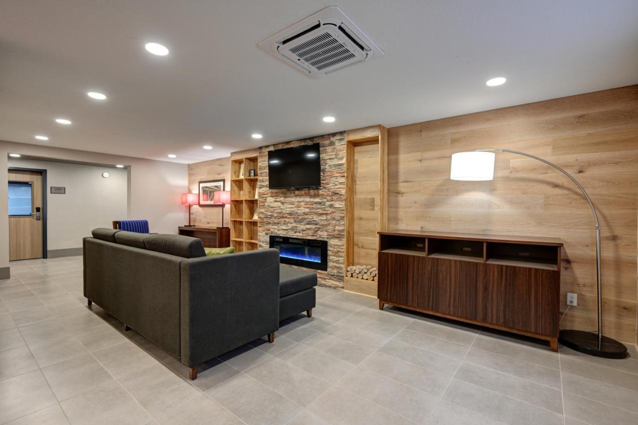 Country Inn & Suites By Radisson, Pierre, Sd Εξωτερικό φωτογραφία