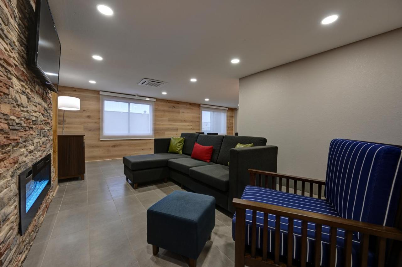 Country Inn & Suites By Radisson, Pierre, Sd Εξωτερικό φωτογραφία