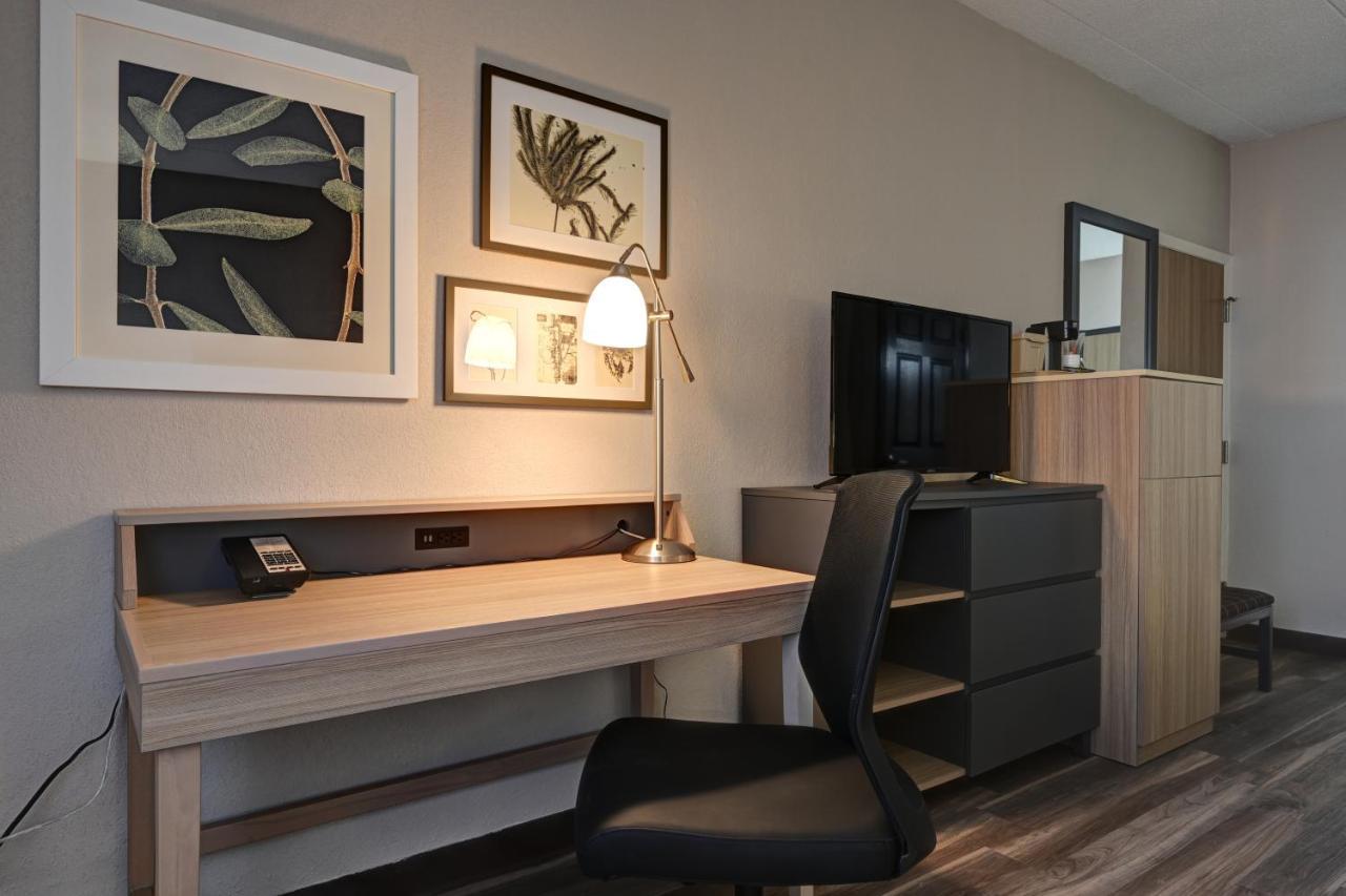 Country Inn & Suites By Radisson, Pierre, Sd Εξωτερικό φωτογραφία
