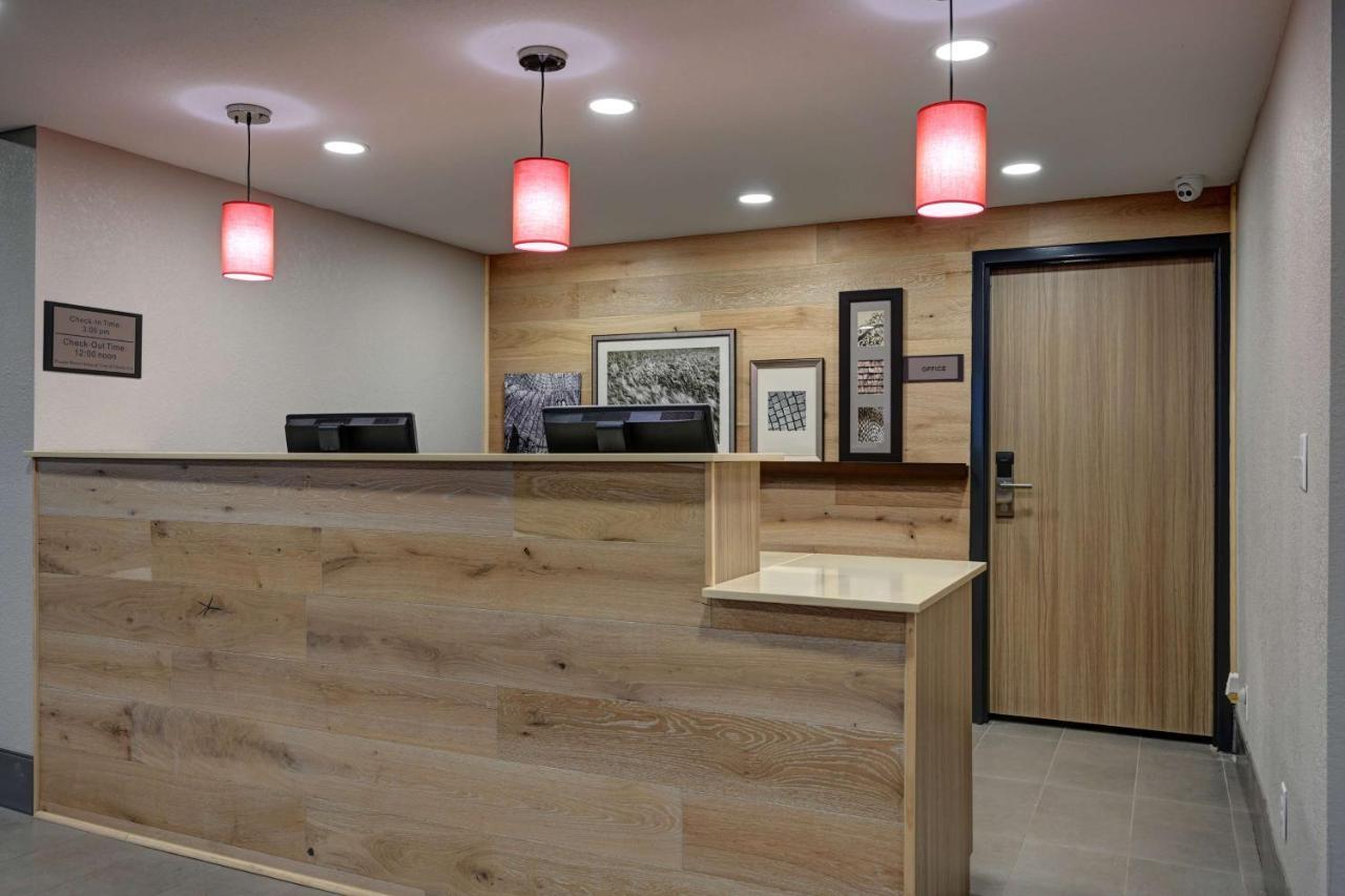 Country Inn & Suites By Radisson, Pierre, Sd Εξωτερικό φωτογραφία